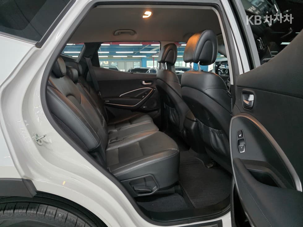 Hyundai Santa Fe DMHyundai R-engine 2.0 diesel 2WD PREMIUM Standard - 10