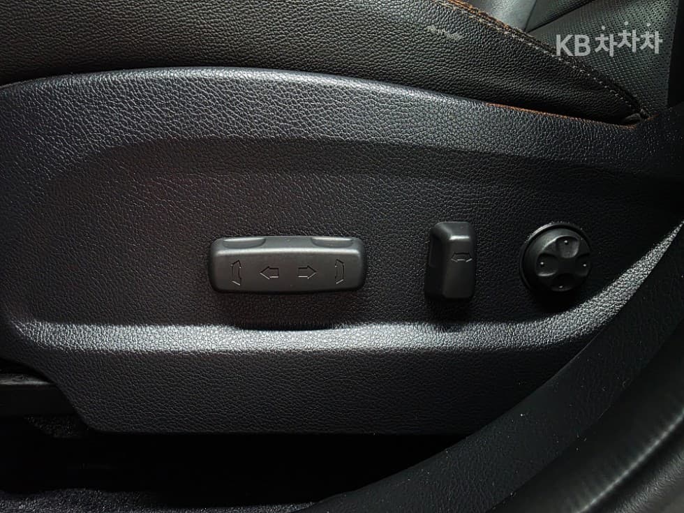 Hyundai Santa Fe DMHyundai R-engine 2.0 diesel 2WD PREMIUM Standard - 16