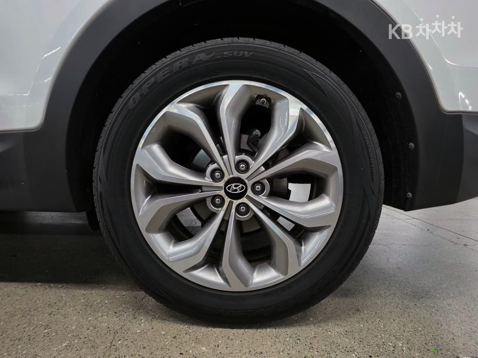 Hyundai Santa Fe DMHyundai R-engine 2.0 diesel 2WD PREMIUM Standard - 23