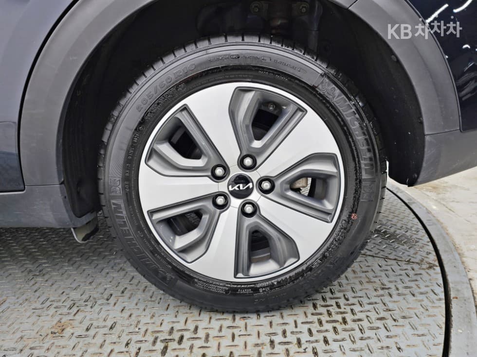 Киа The New (фейслифт) Ниро1.6 HEV Тренди - 22