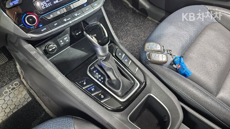 Хюндай IONIQ (Оригинален модел)N - 9