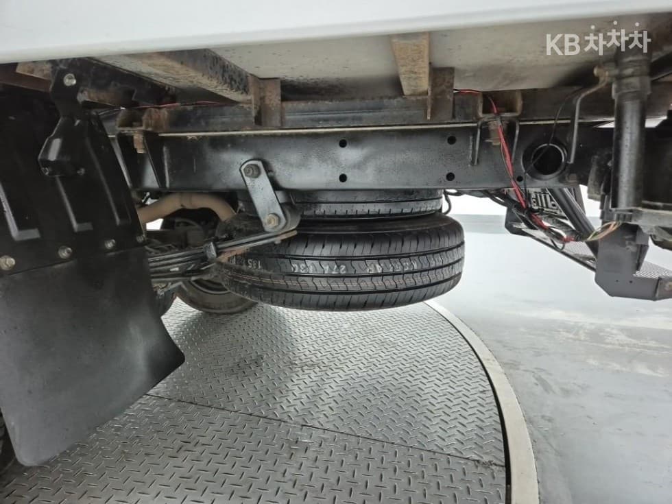 Kia The New (facelift) Bongo 3 (light truck)냉동Top (Cargo)차 1 Ton Plus형 King Cab Extra Long L - 19