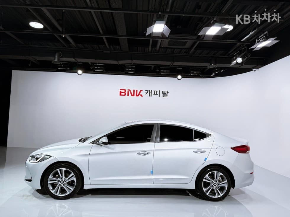 Хюндай Avante (Elantra)AD1.6 GDi Premium - 3