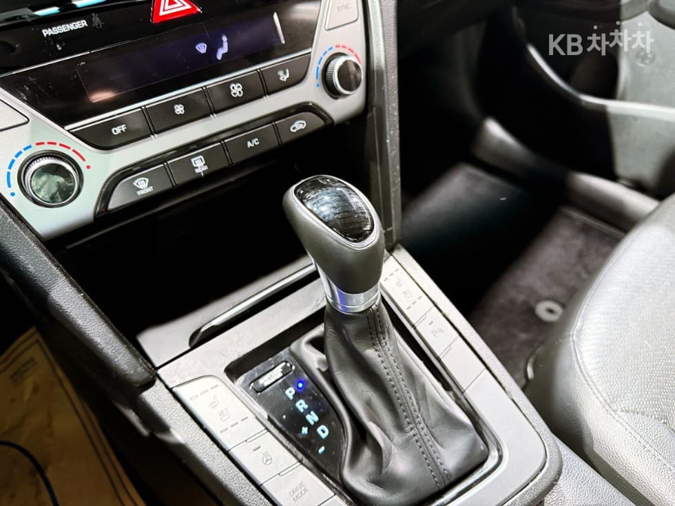 Хюндай Avante (Elantra)AD1.6 GDi Premium - 10