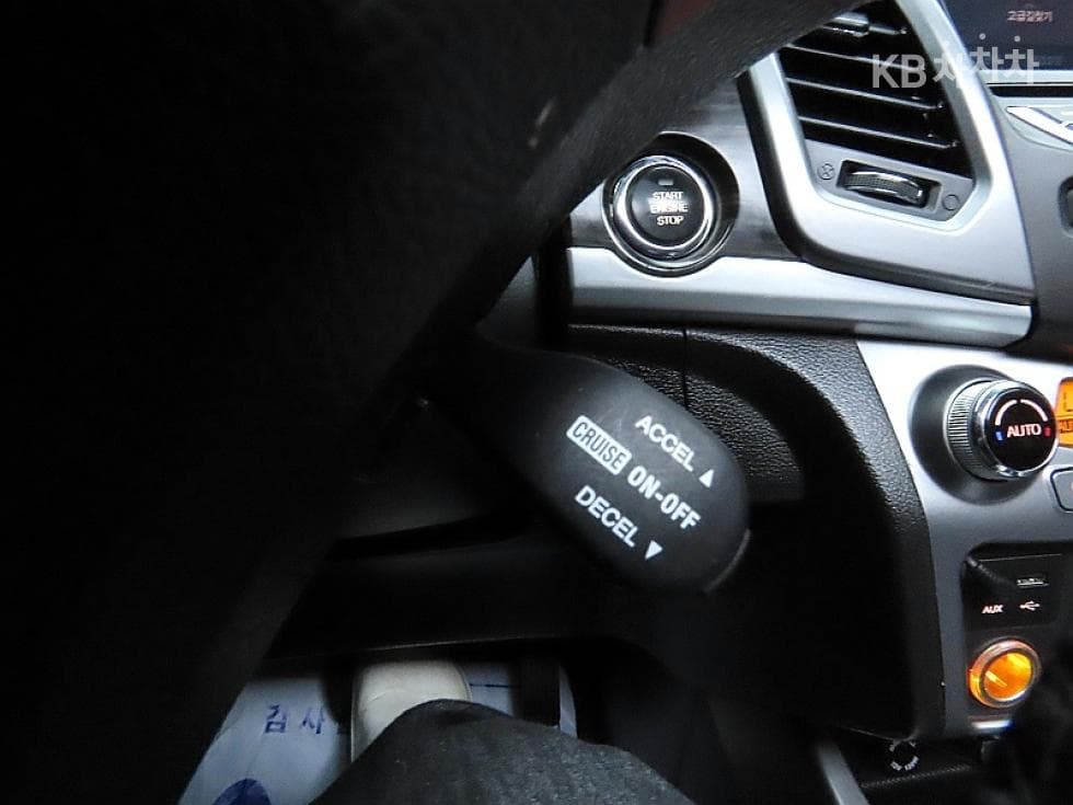 KG Mobility New코란도 C2.0 CVT 2WD High-end Type - 15