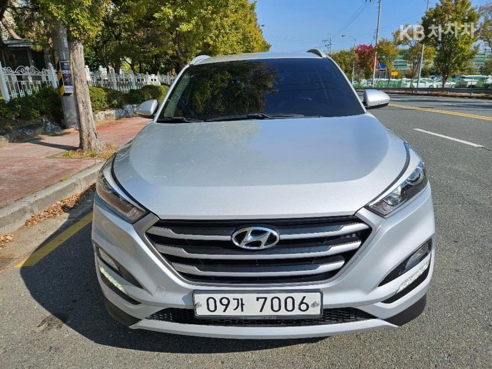 Hyundai All New Tucson Diesel (e-VGT R)2.0 2WD Hyundai - Image 1