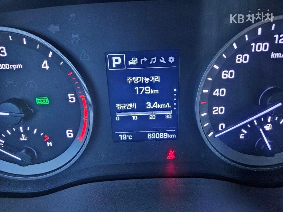 Hyundai All New Tucson Diesel (e-VGT R)2.0 2WD Hyundai - Image 2