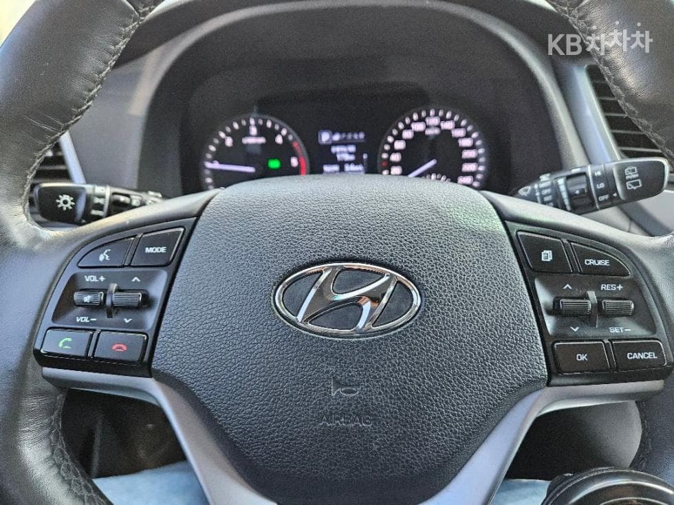 (09가7006)Hyundai All New Tucson Diesel (e-VGT R)2.0 2WD Hyundai - 9