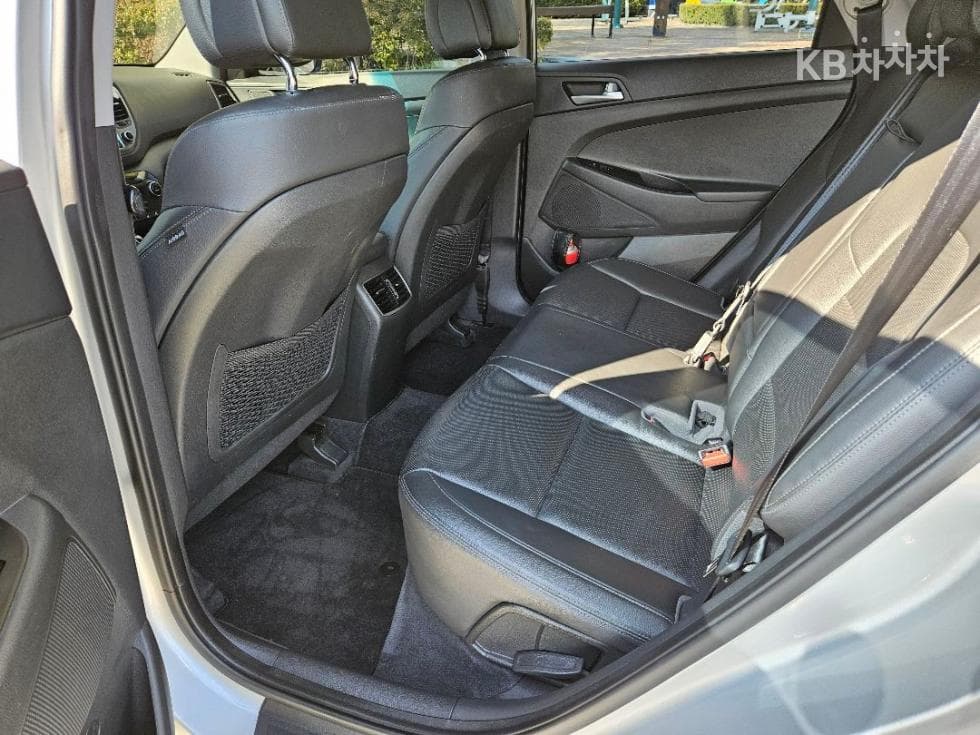 (09가7006)Hyundai All New Tucson Diesel (e-VGT R)2.0 2WD Hyundai - 17