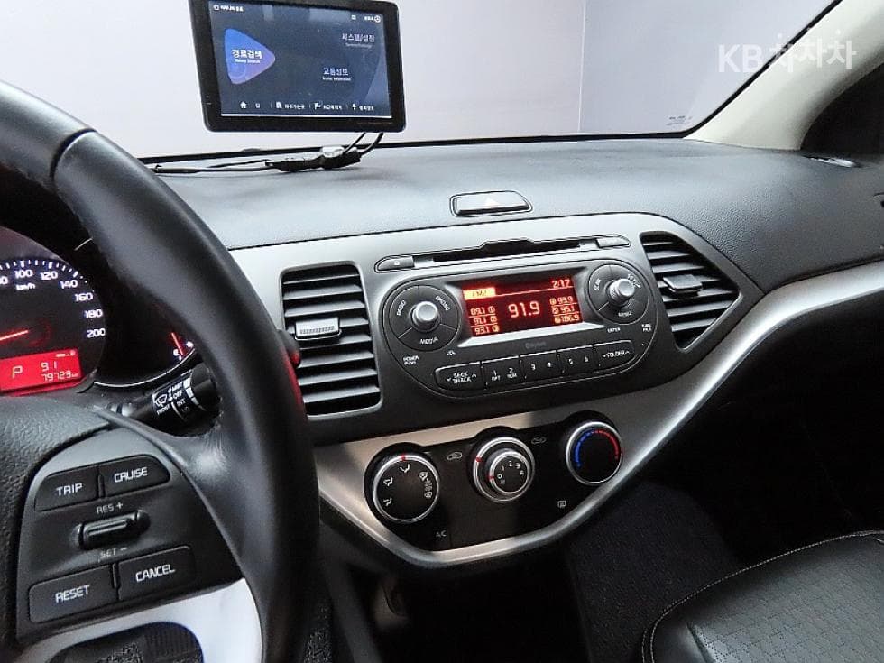 Kia The New (facelift) Morning / PicantoLuxury - 17