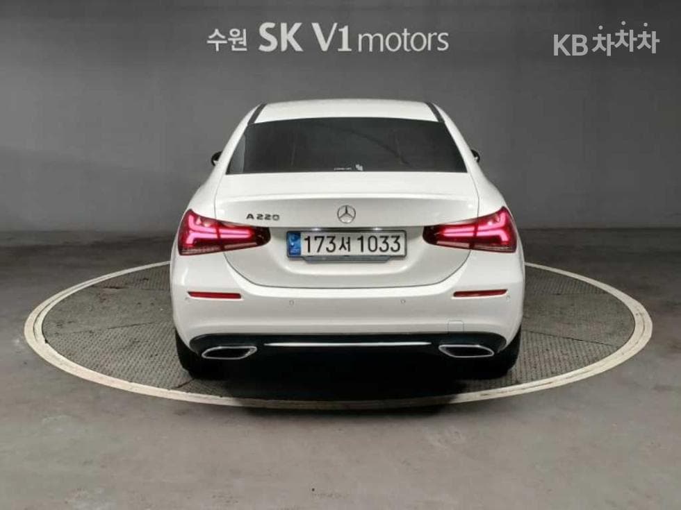 Mercedes-Benz A클래스(W177)A220 Sedan - - 4