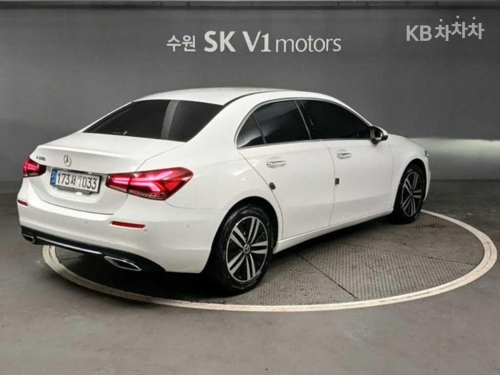 Mercedes-Benz A클래스(W177)A220 Sedan - - 5