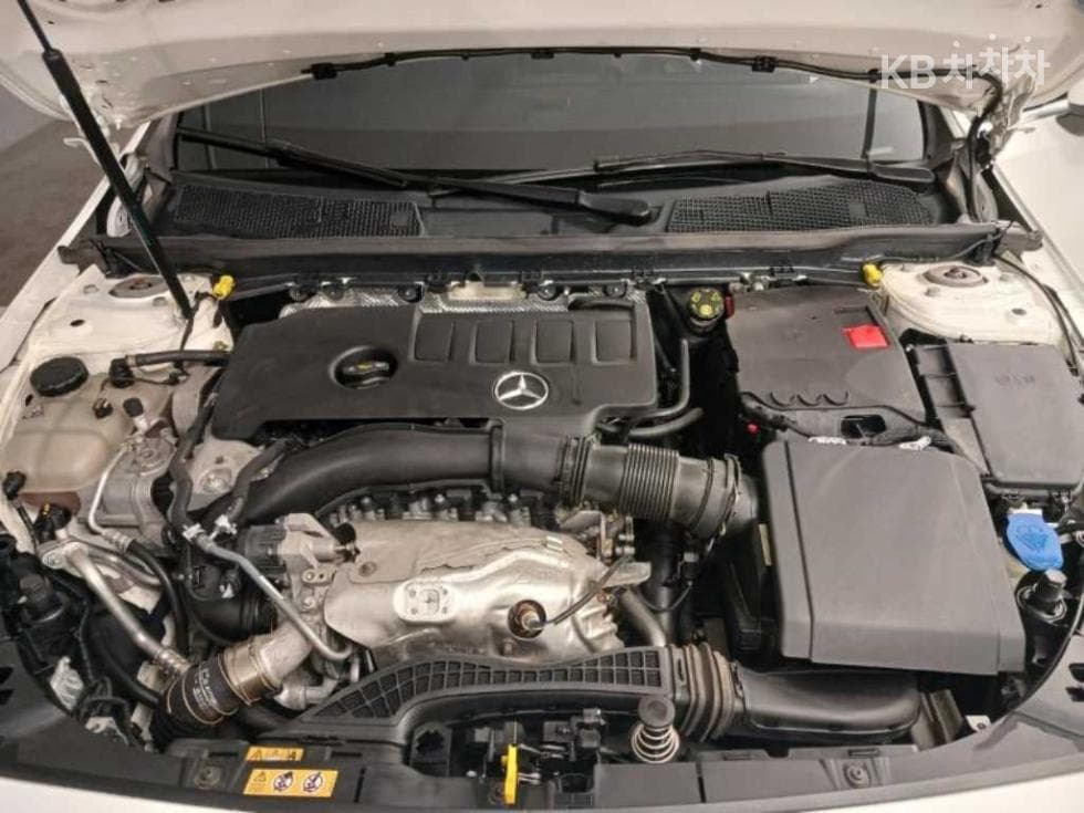 Mercedes-Benz A클래스(W177)A220 Sedan - - 19