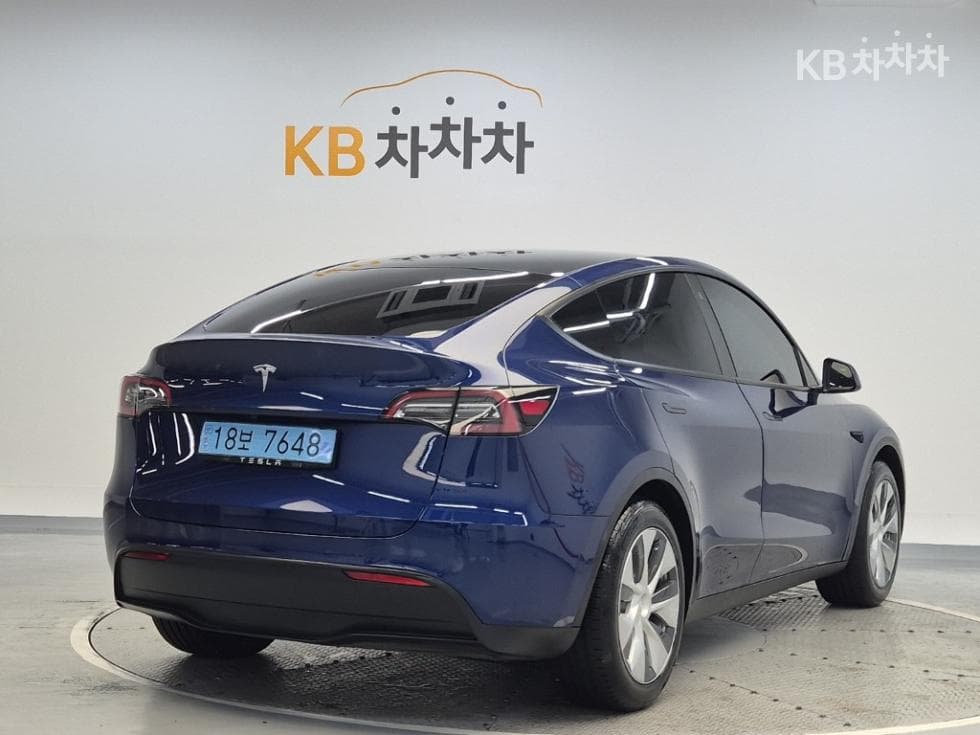 테슬라 Model YStandard Range - 3