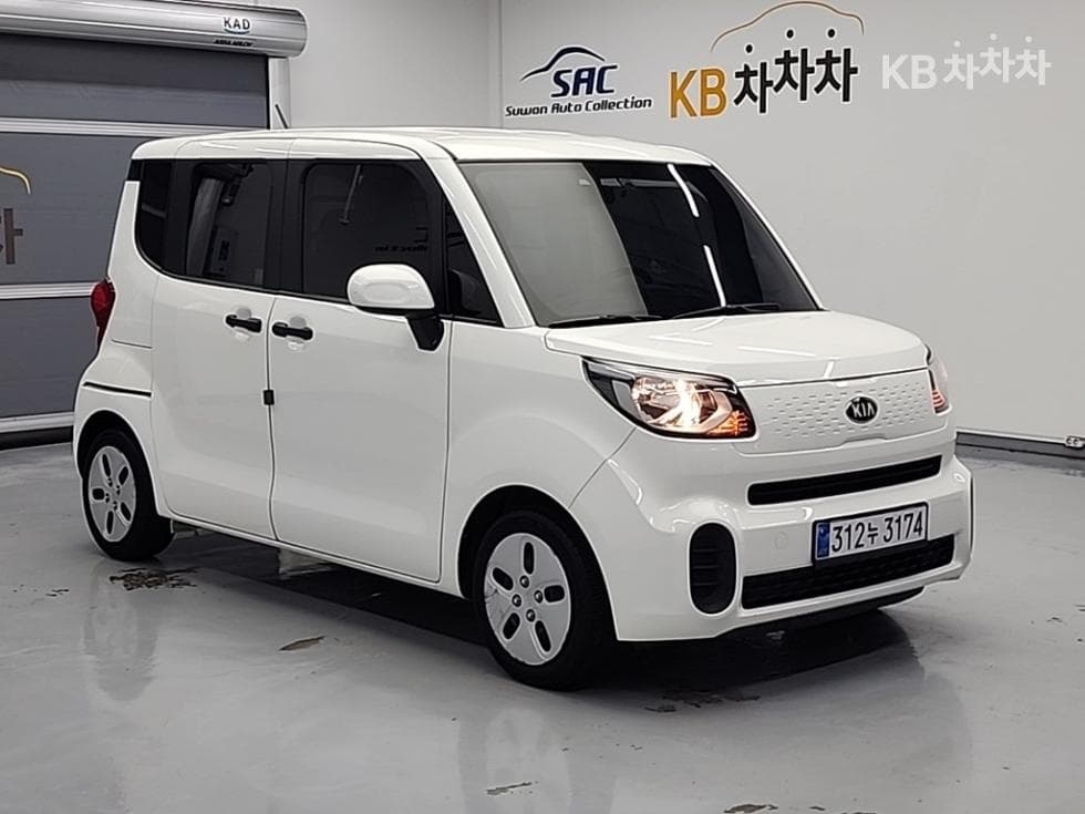 Kia The New Ray Van 1.0 Gasoline Van 1.0 Passenger Prestige - Image 4