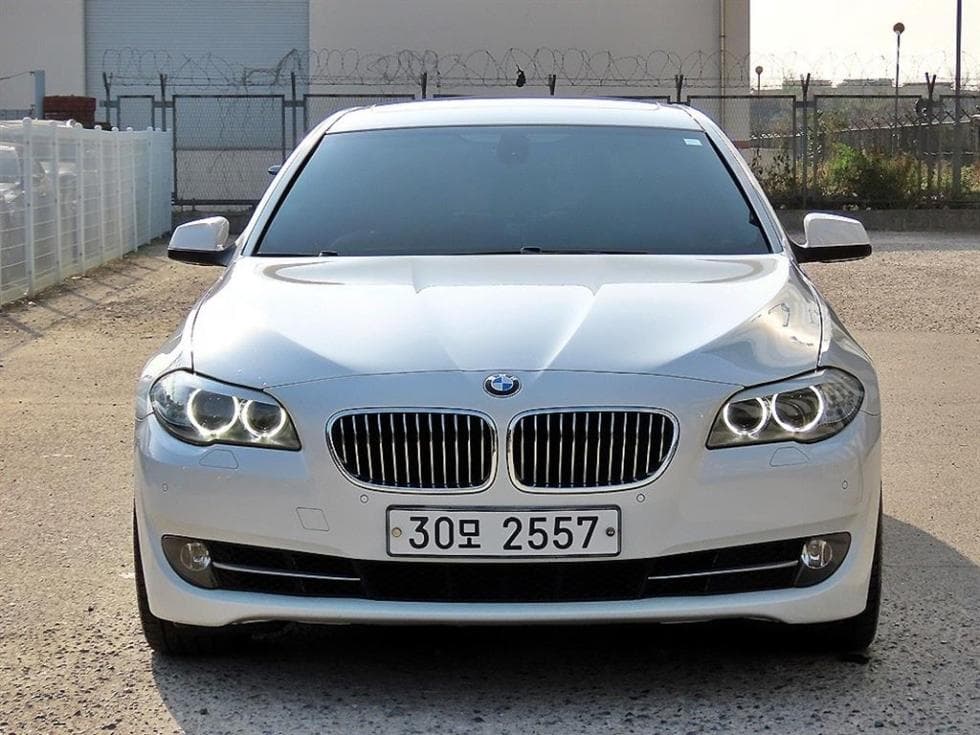 BMW New 5 Series 528i F10 (10-16 years) - Image 2