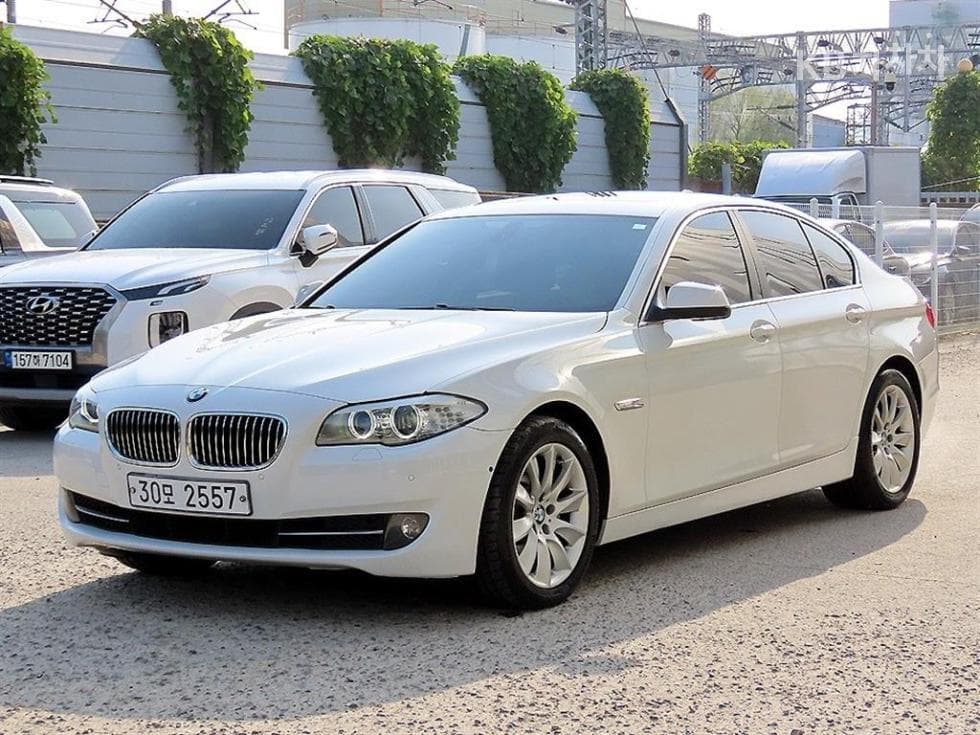 BMW New 5 Series 528i F10 (10-16 years) - Image 1