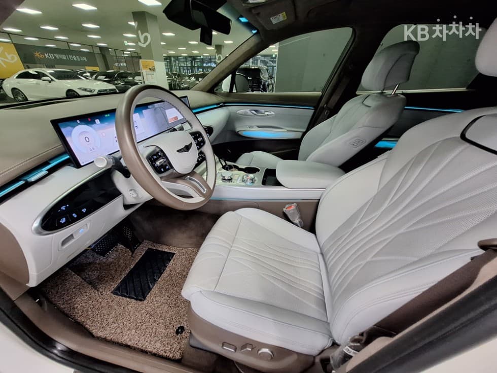 Дженезис GV70Бензин 2.5T 2WD - 9