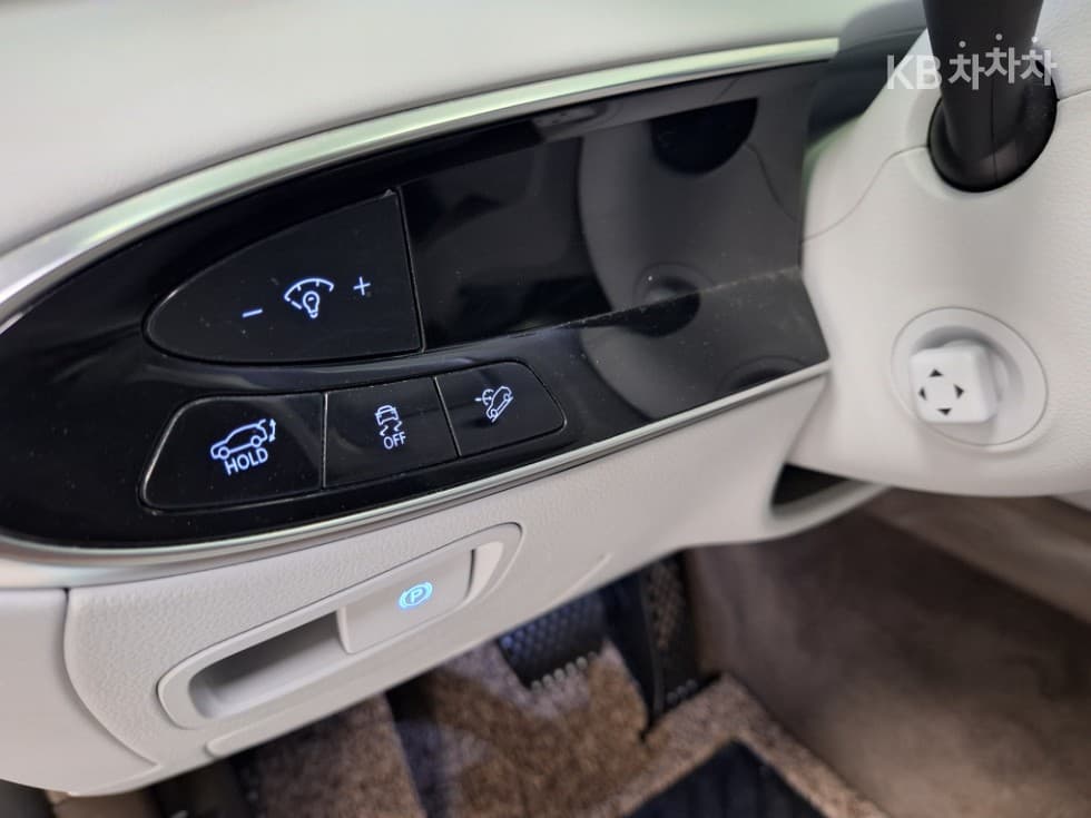 Дженезис GV70Бензин 2.5T 2WD - 12