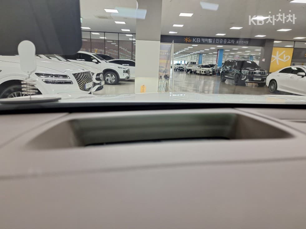 Дженезис GV70Бензин 2.5T 2WD - 13