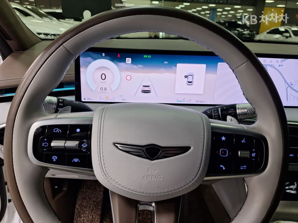 Дженезис GV70Бензин 2.5T 2WD - 14