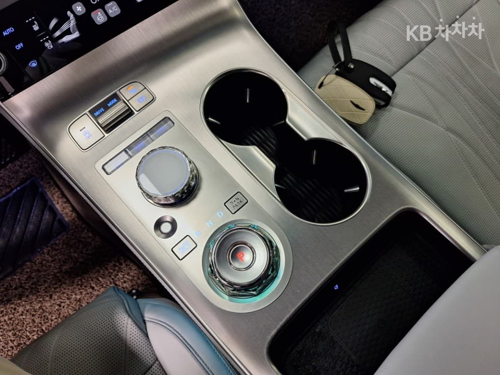 Дженезис GV70Бензин 2.5T 2WD - 22