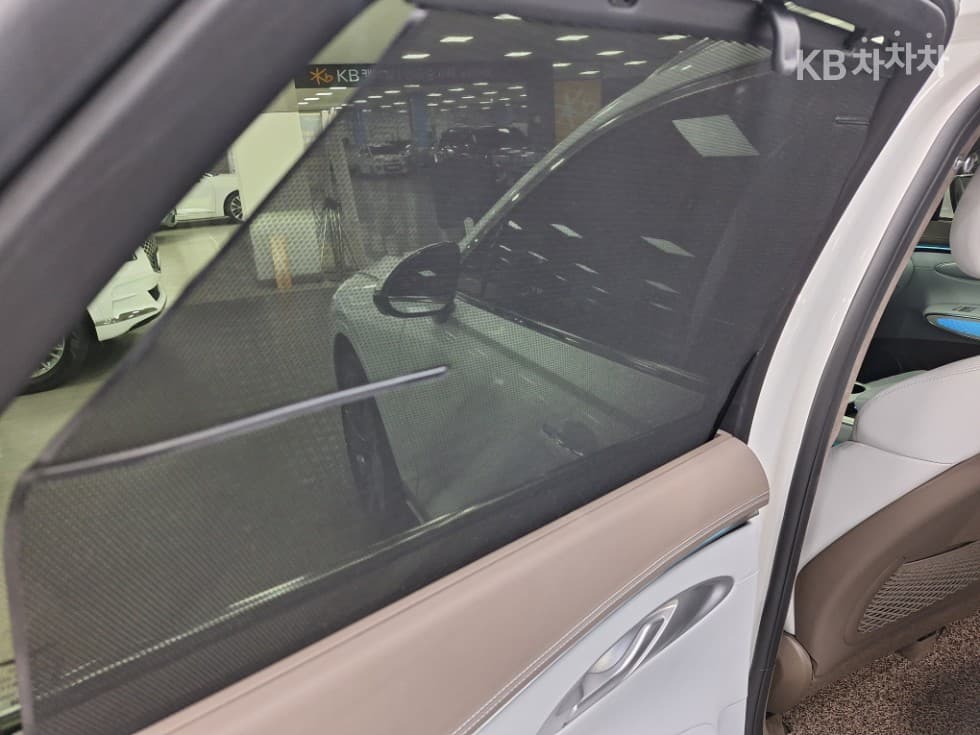 Дженезис GV70Бензин 2.5T 2WD - 24