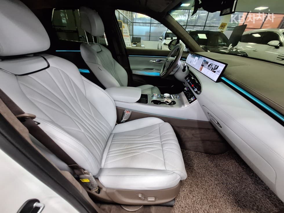 Дженезис GV70Бензин 2.5T 2WD - 27