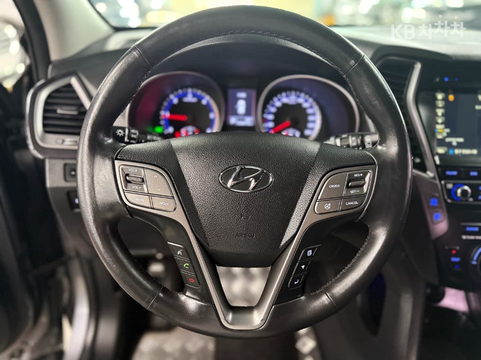 (24ver5955)Hyundai Santa Fe DMR2.0 2WD PREMIUM Basic - 8