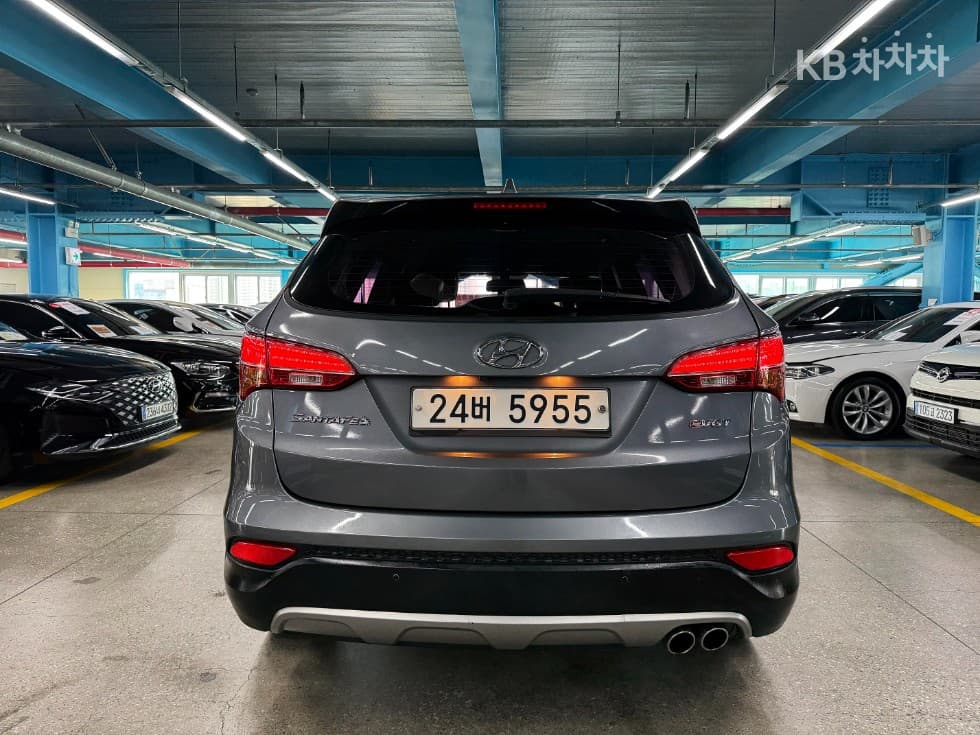 Hyundai Santa Fe DM R2.0 2WD PREMIUM Base - Image 3