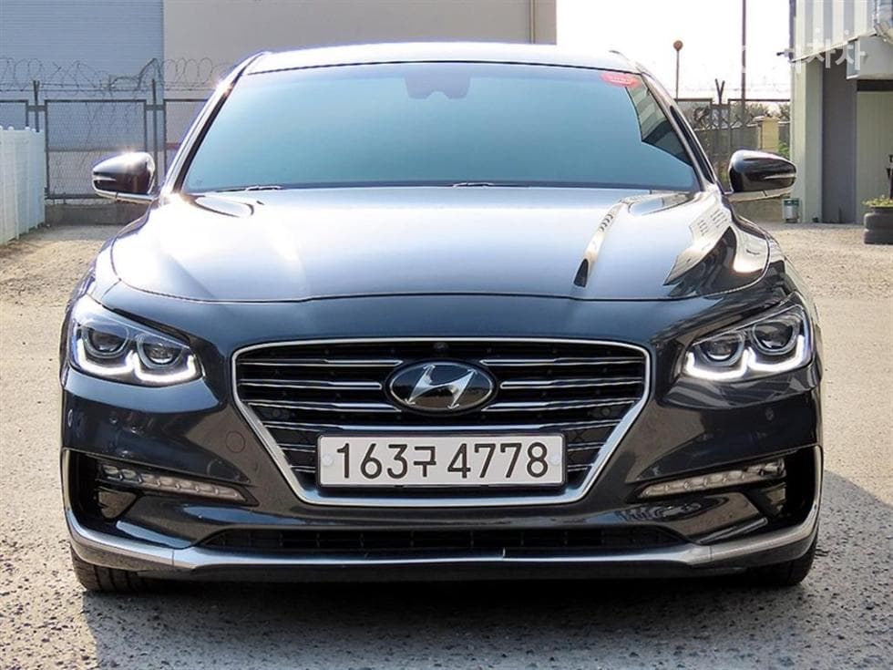 Hyundai Grandeur IG 3.0 Exclusive Special - Image 2