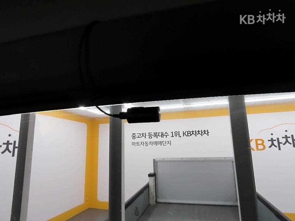 Киа The New (фейслифт) Бонго 3 (лек)파워게이트 1.2Тон 수직형(1단) Королевска кабина Удължено междуосие GL - 15