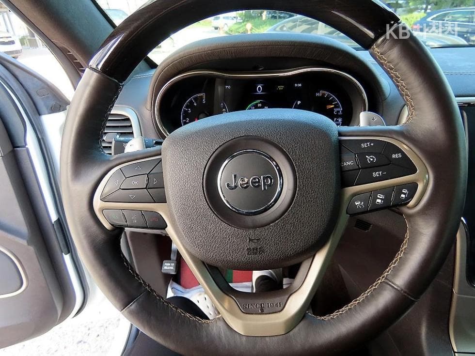 (48조9923)Jeep Grand Cherokee3.0 CRD Overland Summit WK2 - 8