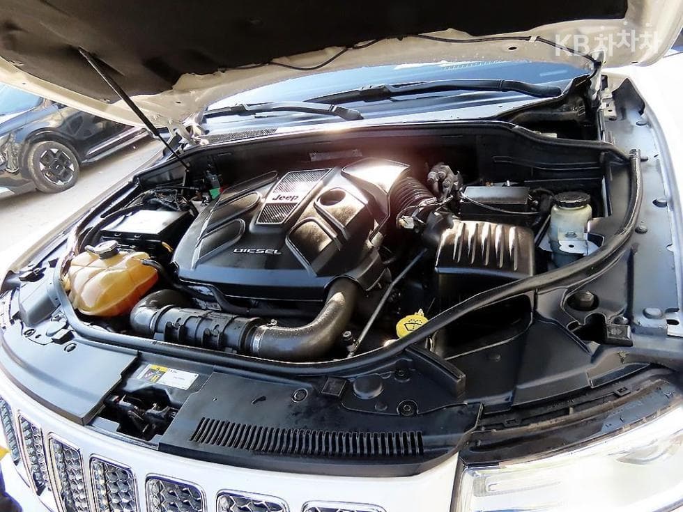 (48조9923)Jeep Grand Cherokee3.0 CRD Overland Summit WK2 - 19