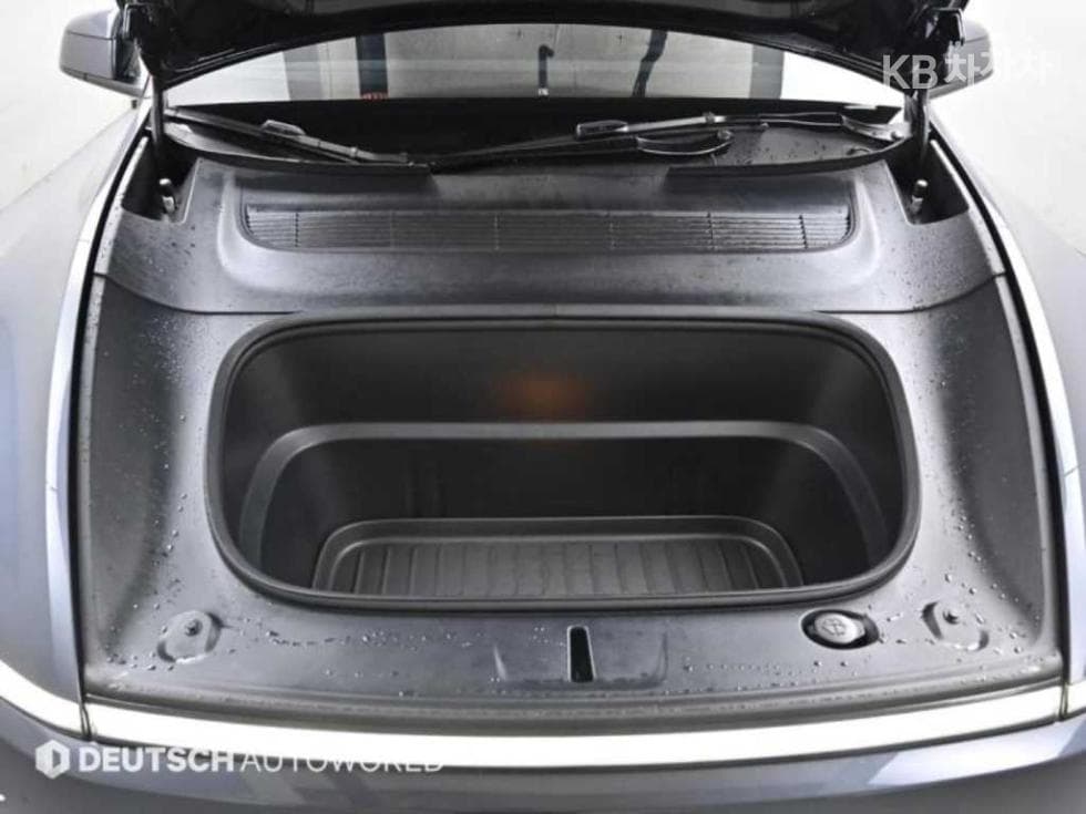 (37du0559)Tesla Model YRWD Base - 6