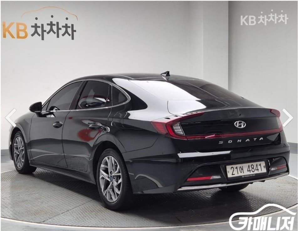 Hyundai Sonata (DN8) 2.0 Premium Family - Image 2
