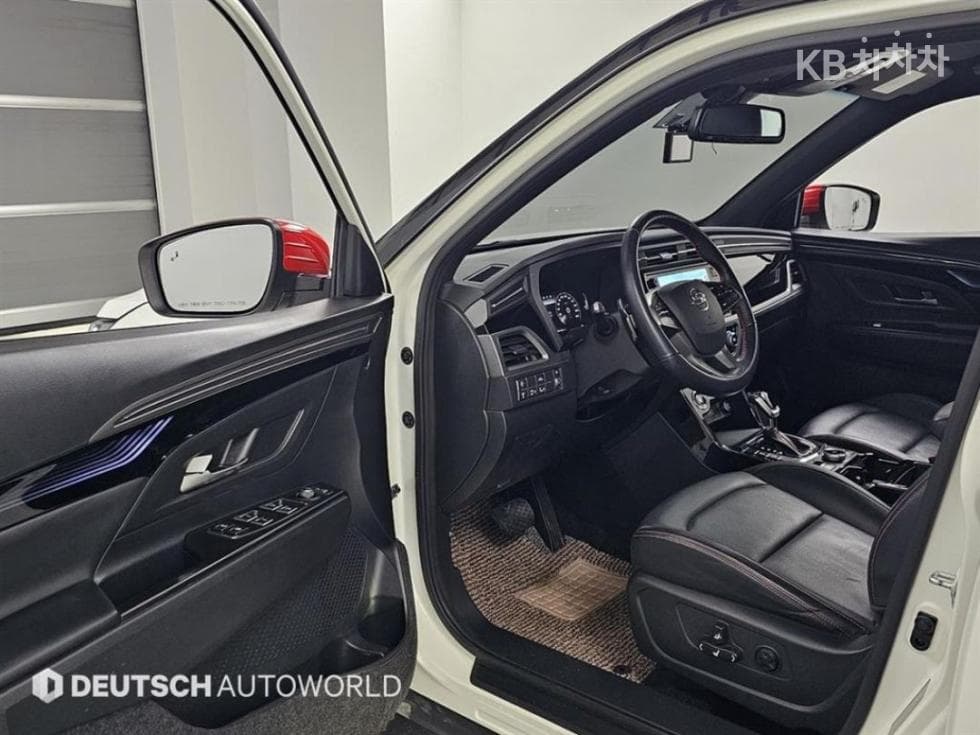 KG Mobility 뷰티플 코란도1.5 GDi Turbo 2WD R-PLUS - 9