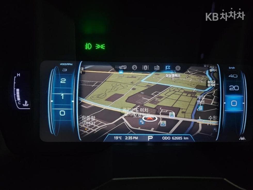 KG Mobility 뷰티플 코란도1.5 GDi Turbo 2WD R-PLUS - 12