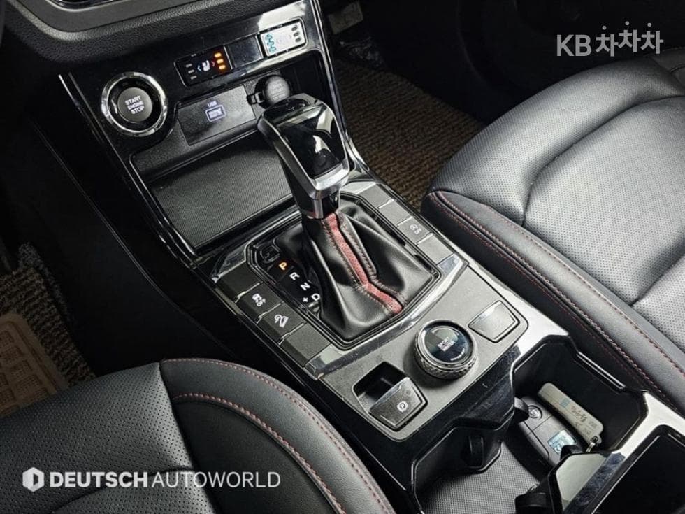 KG Mobility 뷰티플 코란도1.5 GDi Turbo 2WD R-PLUS - 11