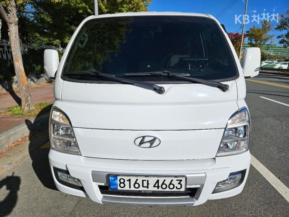 Hyundai Porter2 Extra Long Axle Double Cab CRDi Premium - Image 1