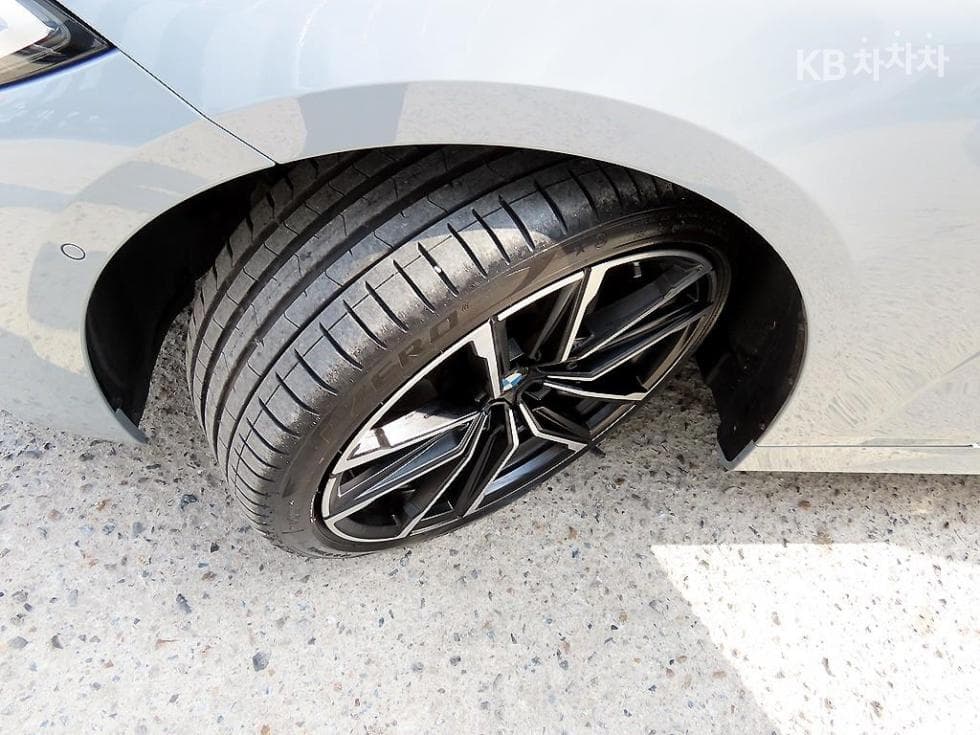 (247Part 2827)BMW 4 Series (G22)420i Coupe M Sport - 20