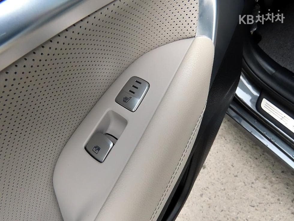 (391no.9479)Genesis The New G702.0T 4WD Standard - 15