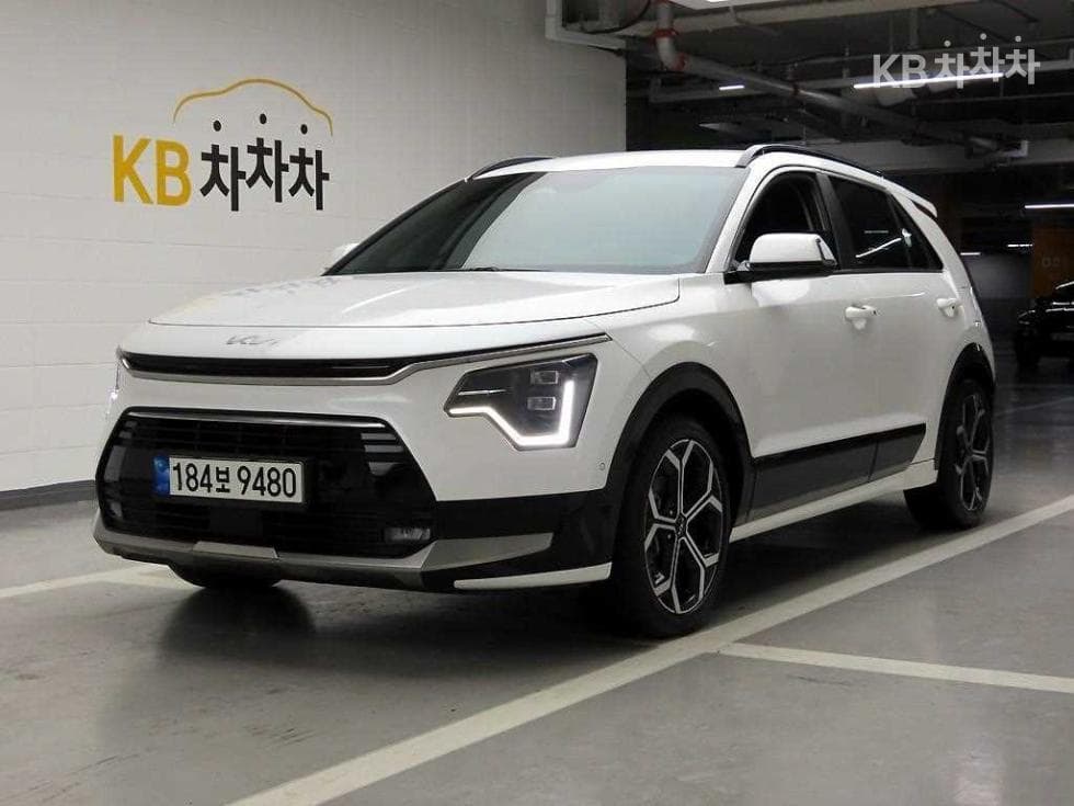 Киа Ди Всеново Ниро 1.6 HEV Signature - Image 1