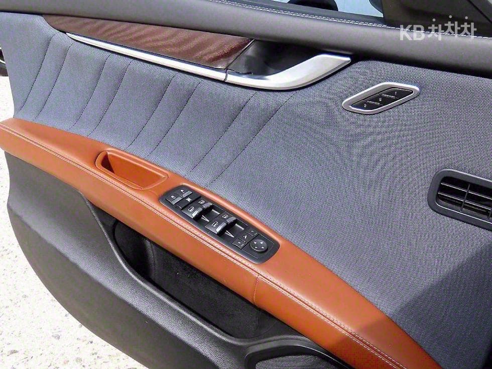 마세라티 Нов 기블리Дизел 3.0 그란루쏘 - 11