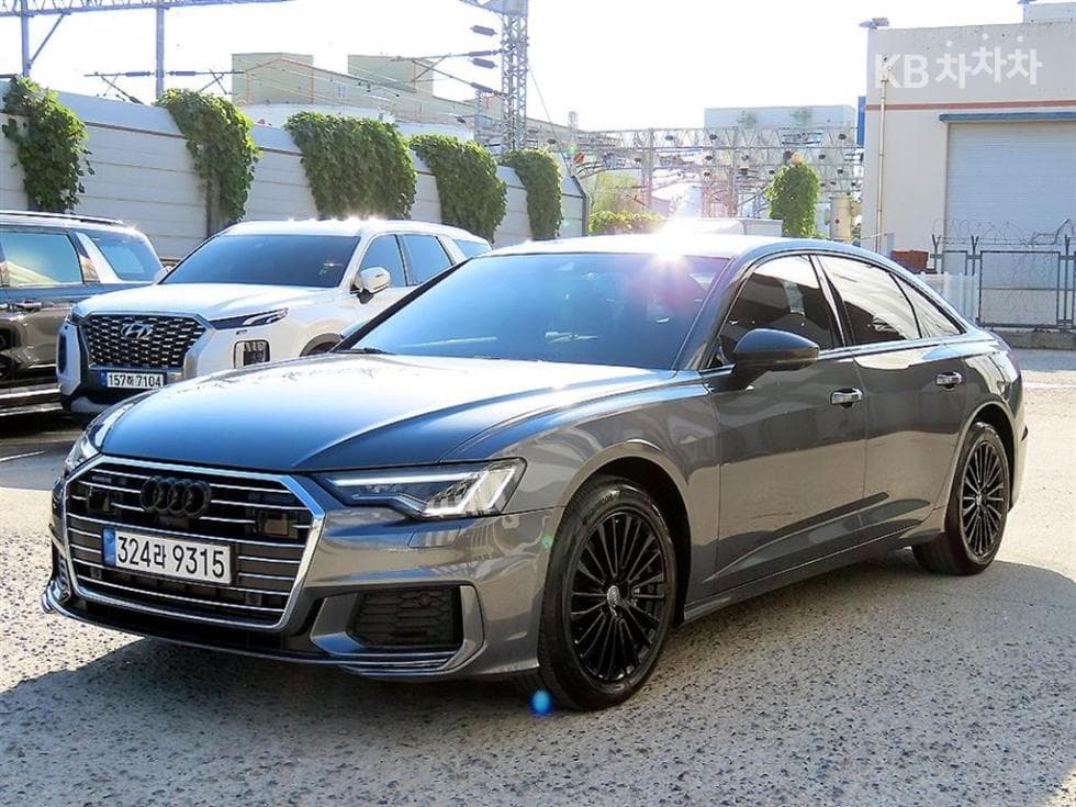 아우디 A6(C8) 45 TFSI Quattro Premium - Image 1
