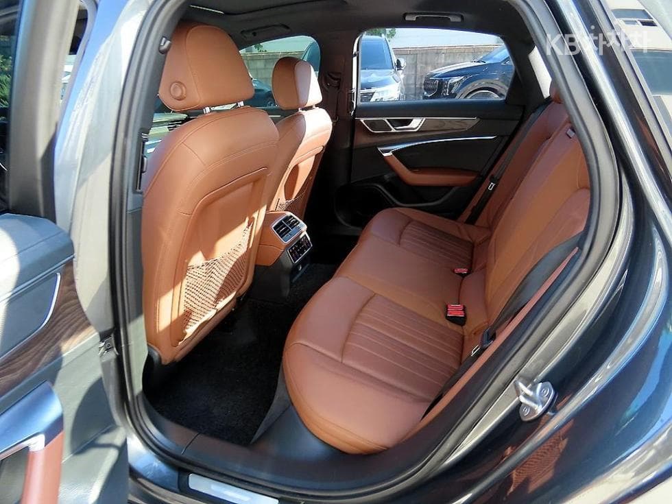 (324라9315)아우디 A6(C8)45 TFSI Quattro Premium - 6