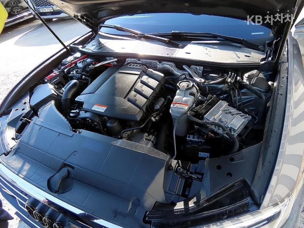 (324라9315)아우디 A6(C8)45 TFSI Quattro Premium - 19