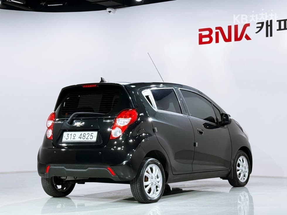 Korea GM Chevrolet Spark Spark S LS+ - Image 2