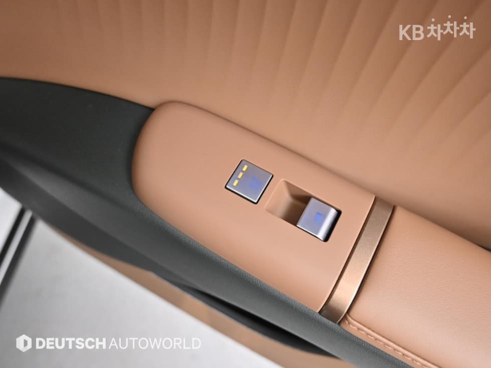 (237of 1095)Hyundai D All New Grandeur Hybrid1.6 Turbo Gasoline Calligraphy Black Exterior - 16