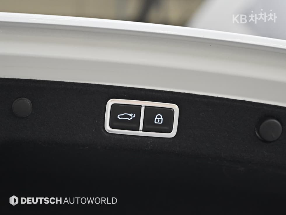 (237of 1095)Hyundai D All New Grandeur Hybrid1.6 Turbo Gasoline Calligraphy Black Exterior - 20